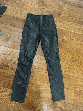 SPANX Black High-Rise Legging Pants